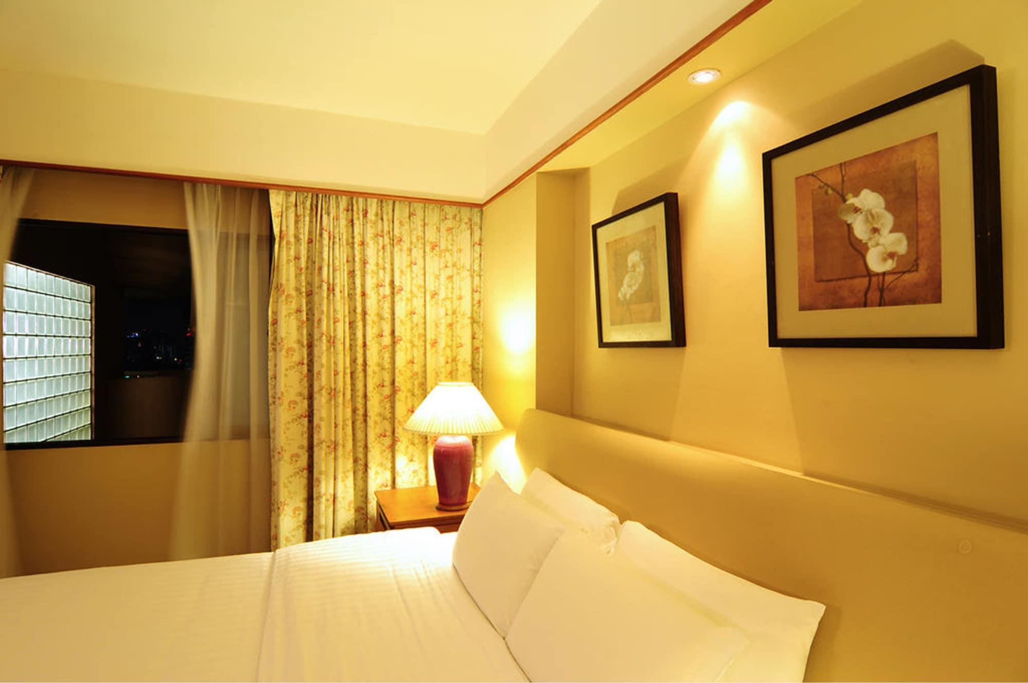 Pantip Suites Banguecoque Exterior foto