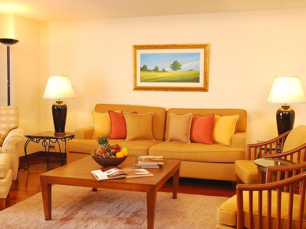Pantip Suites Banguecoque Exterior foto