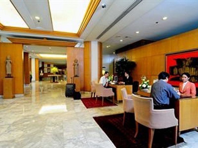 Pantip Suites Banguecoque Exterior foto