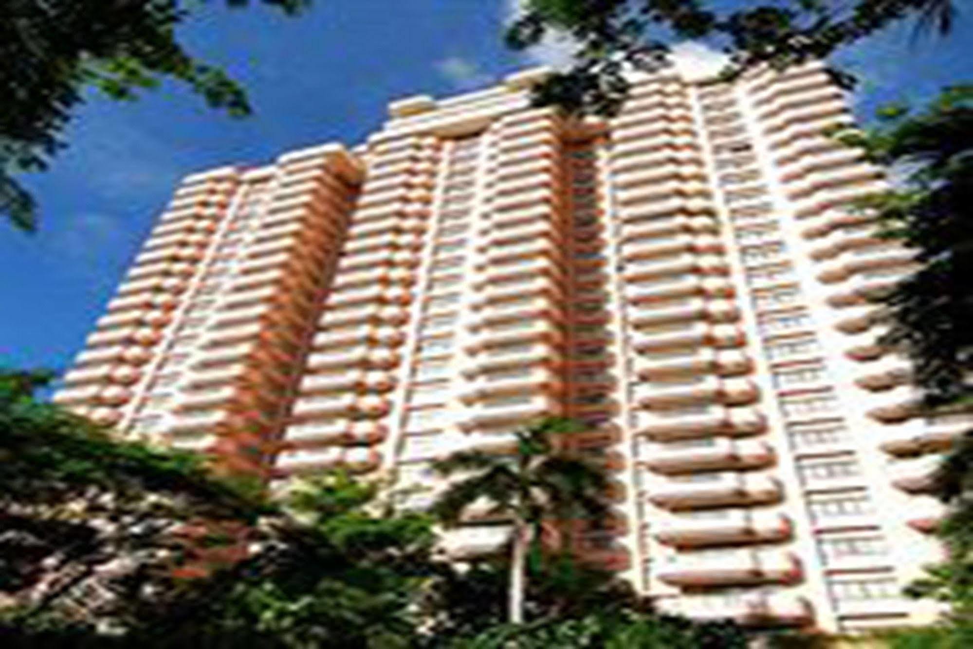 Pantip Suites Banguecoque Exterior foto