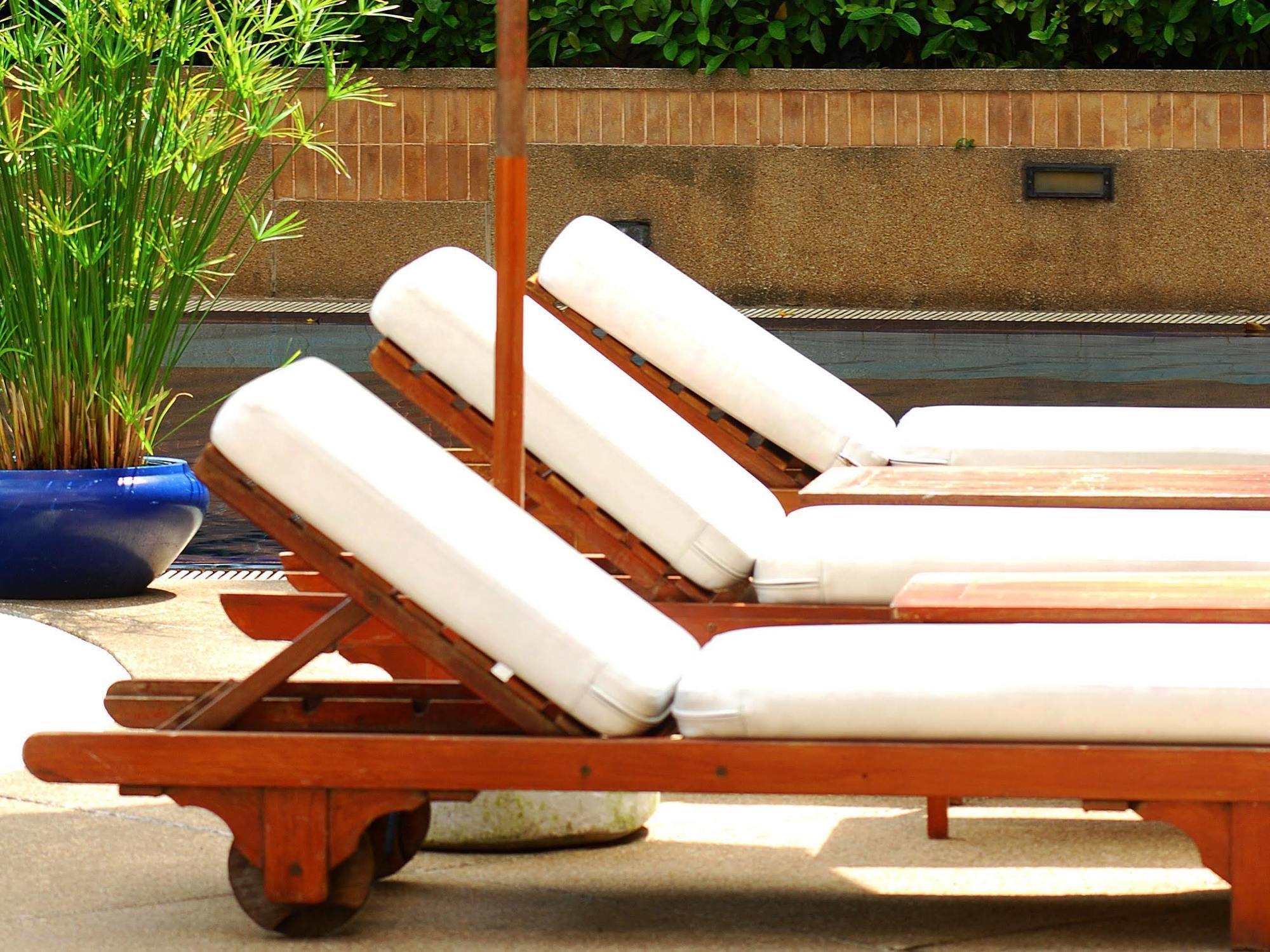 Pantip Suites Banguecoque Exterior foto