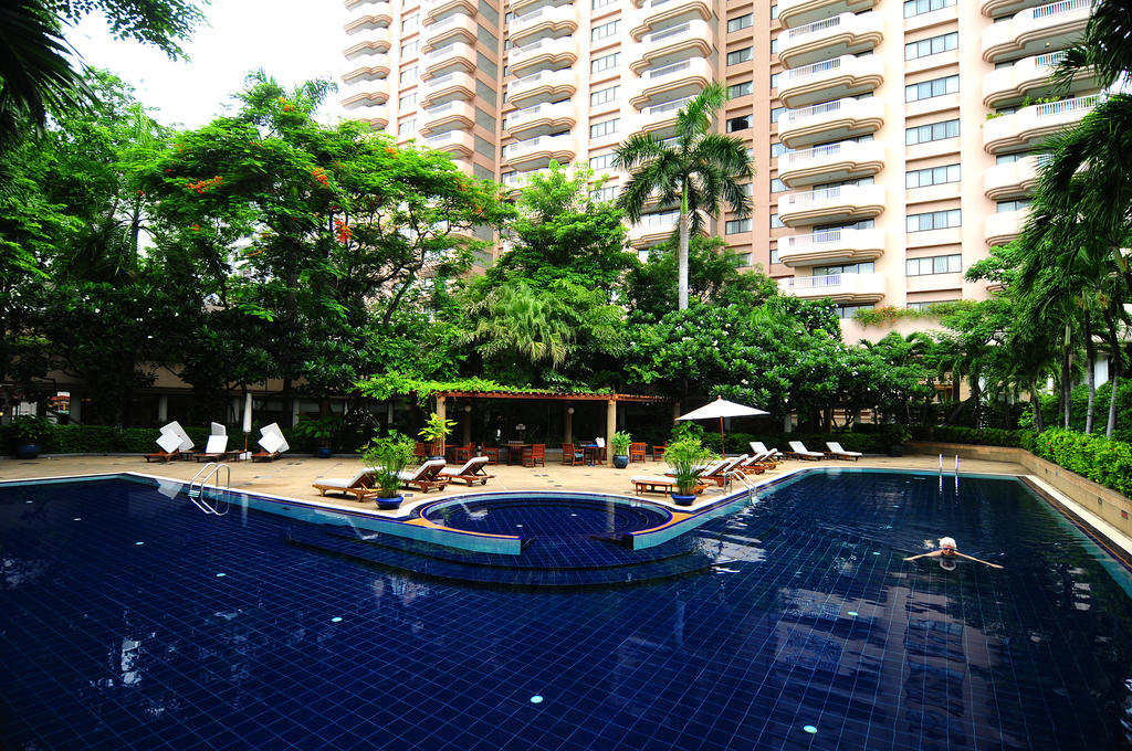 Pantip Suites Banguecoque Exterior foto