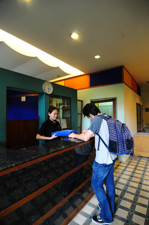 Pantip Suites Banguecoque Exterior foto