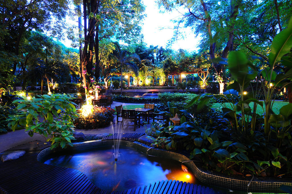 Pantip Suites Banguecoque Exterior foto